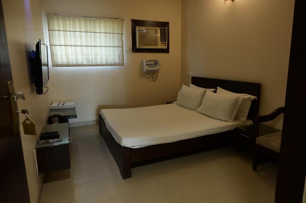 Maharani Regency Hotel Pancskula Kültér fotó